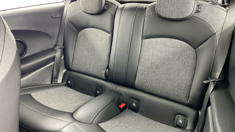 MINI Hatchback 135kW Cooper S Level 2 33kWh 3dr Auto Electric Hatchback